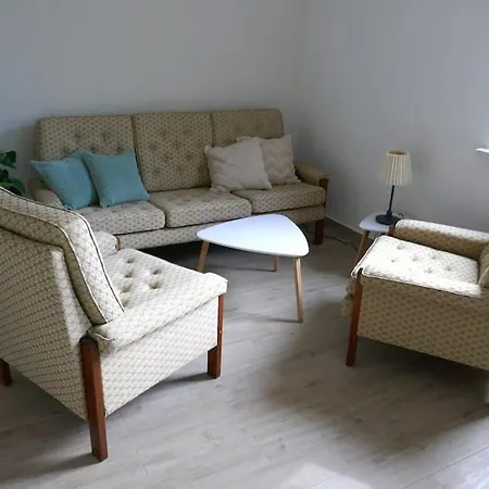 Sieben Eulen In Apartment